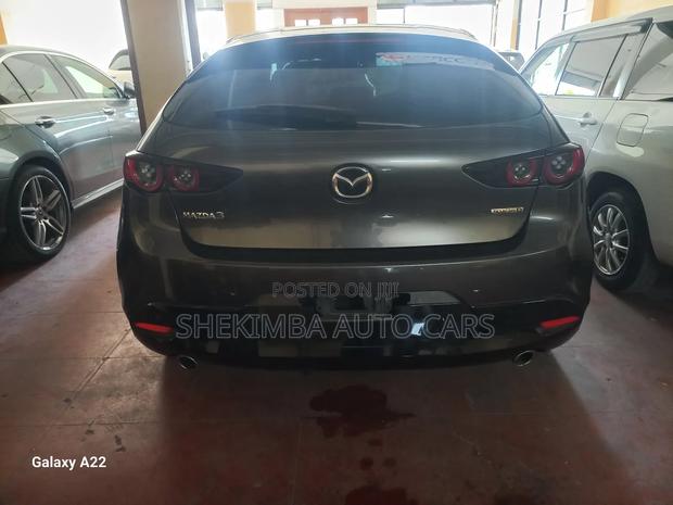 Mazda 3 2019 Brown