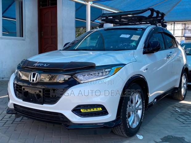 Honda Vezel 2018 White