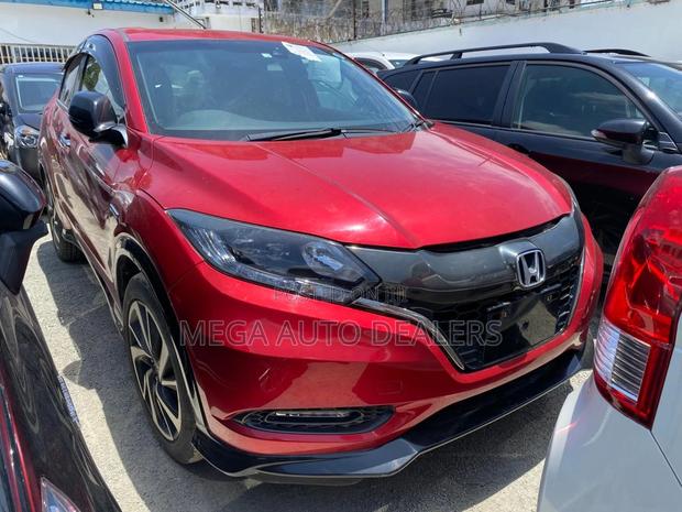 Honda Vezel 2018 Red