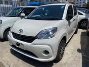 Toyota Passo 2018 White for sale