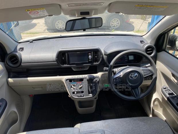 Toyota Passo 2018 White