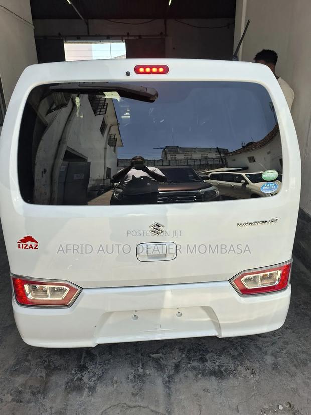 Suzuki Wagon R 660 Hybrid FWD 2018 White