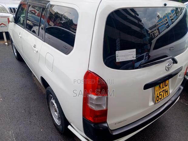 Toyota Succeed 2008 White
