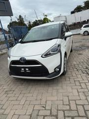 Toyota Sienta 1.5 Hybrid FWD (6-seater) 2019 White for sale