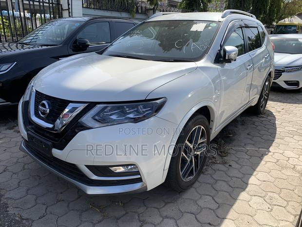 Nissan X-Trail 2.0 Petrol AWD 2018 White