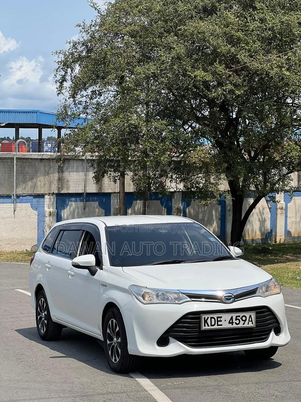 Toyota Corolla Fielder 2016 White