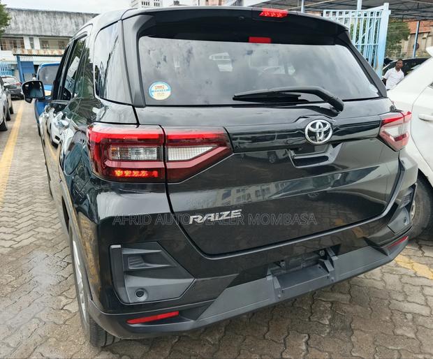 Toyota Raize 2019 Black