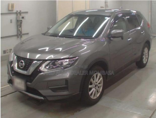 Nissan X-Trail 2.0 Petrol FWD 2018 Gray