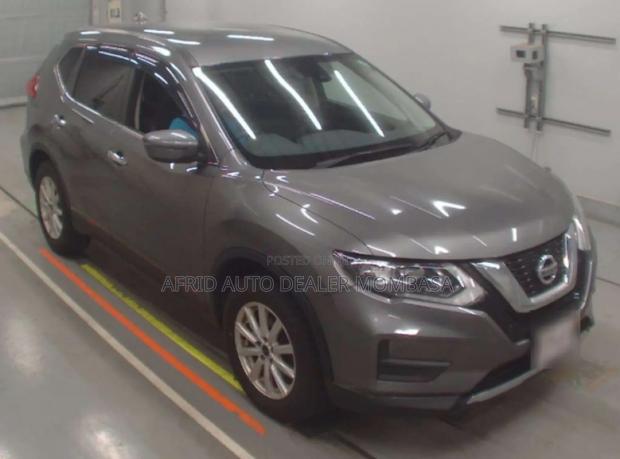 Nissan X-Trail 2.0 Petrol FWD 2018 Gray