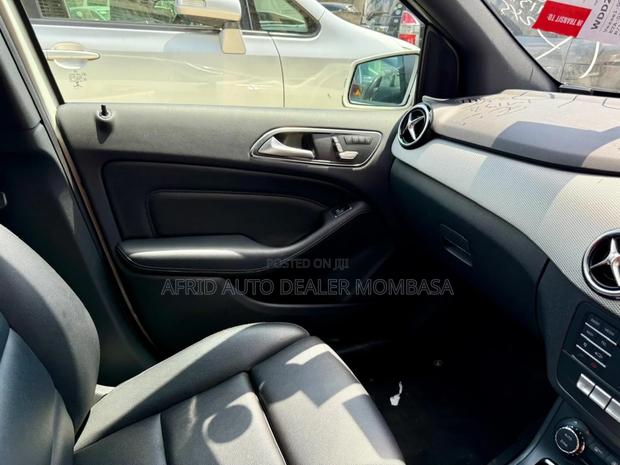 Mercedes-Benz B-Class B180 Petrol 2019 White