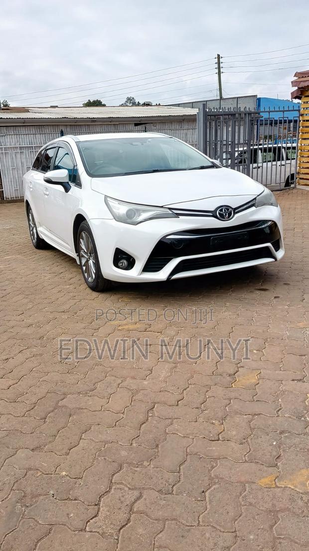 Toyota Avensis 2018 White