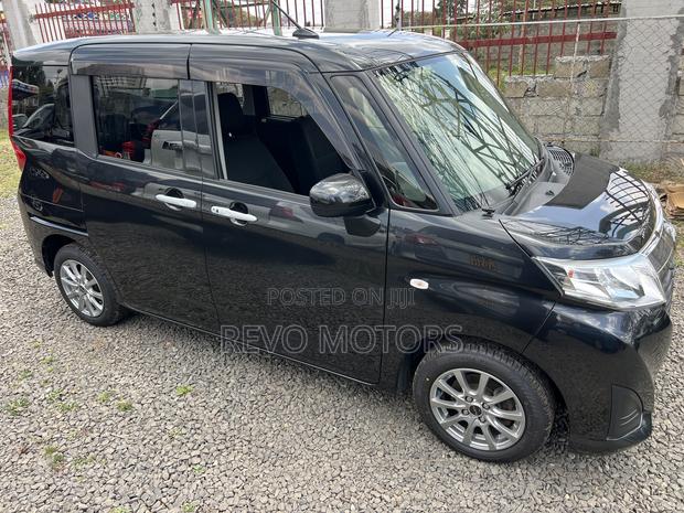 Toyota Roomy 2018 Black