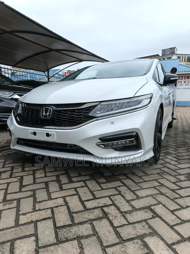 Honda Jade 1.5 Petrol 2019 Silver