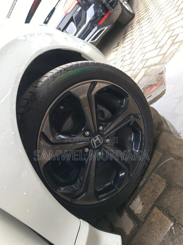 Honda Jade 1.5 Petrol 2019 Silver