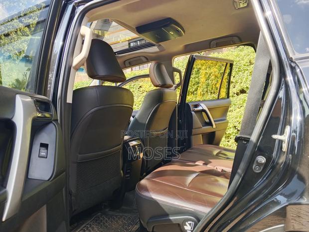 Toyota Land Cruiser Prado 2016 Black