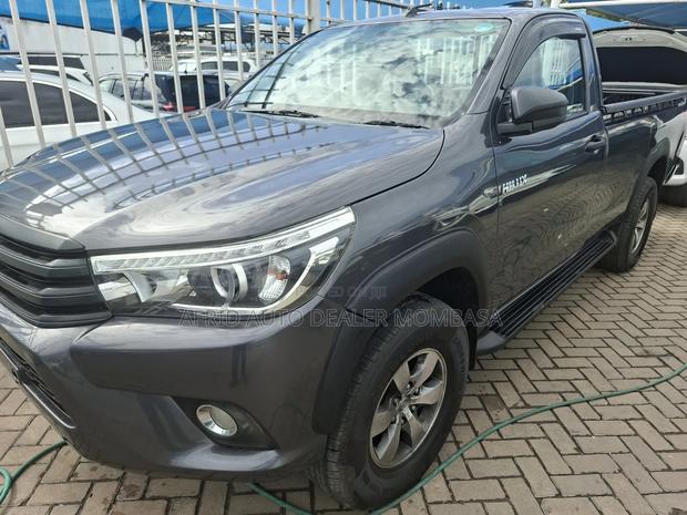 Toyota Hilux Revo Single Cab Deisel 2.8 AWD 2019 Gray