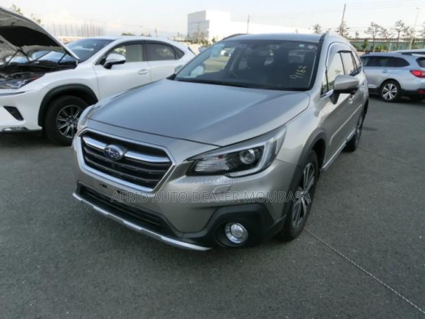 Subaru Outback 2.5i AWD 2019 Gold