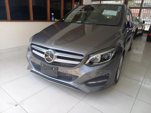 Mercedes-Benz B-Class B180 Petrol 2018 Gray