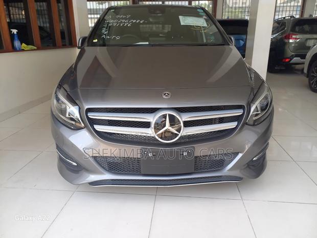 Mercedes-Benz B-Class B180 Petrol 2018 Gray