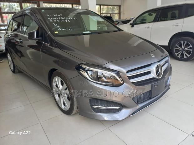 Mercedes-Benz B-Class B180 Petrol 2018 Gray