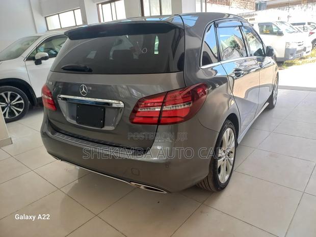 Mercedes-Benz B-Class B180 Petrol 2018 Gray