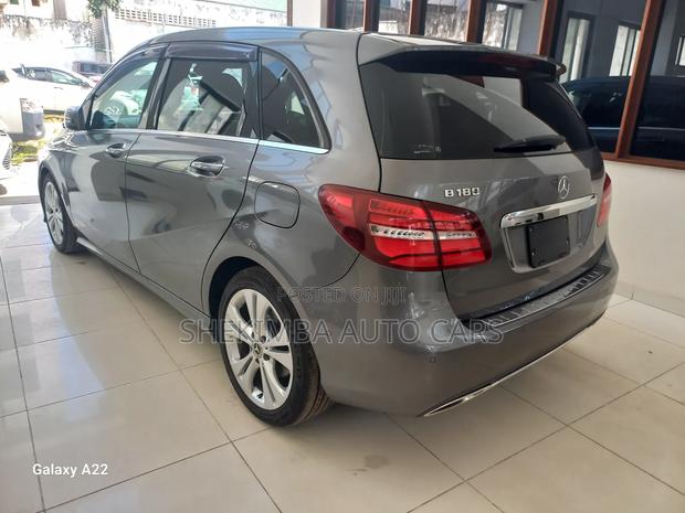 Mercedes-Benz B-Class B180 Petrol 2018 Gray