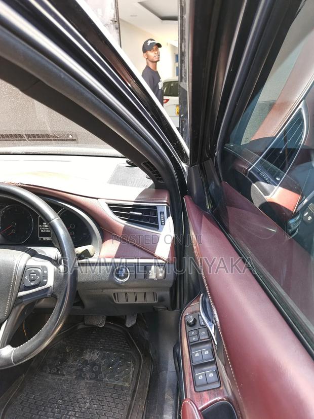 Toyota Harrier 2.0 2015 Black