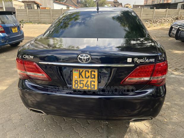 Toyota Crown 2009 Blue