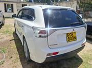 Mitsubishi Outlander SE (AWC) 2013 White for sale