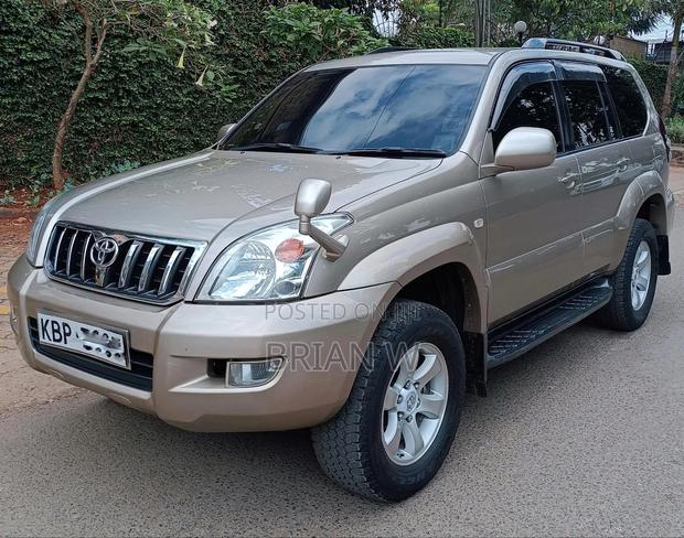 Toyota Land Cruiser Prado 2004 Gold