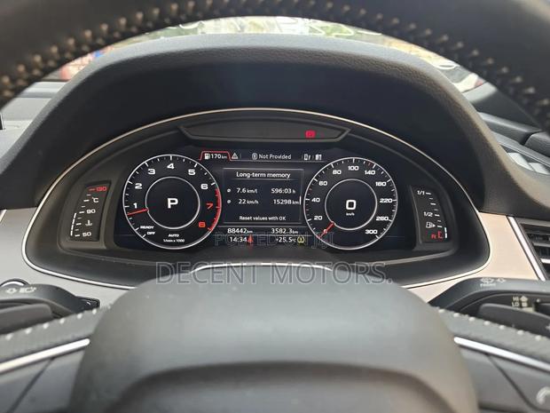 Audi Q7 3.0T Premium AWD quattro 2018 White