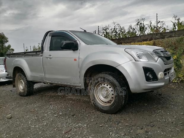 Isuzu D-MAX 2020 Silver