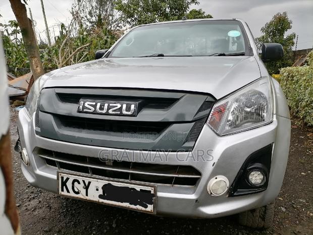 Isuzu D-MAX 2020 Silver