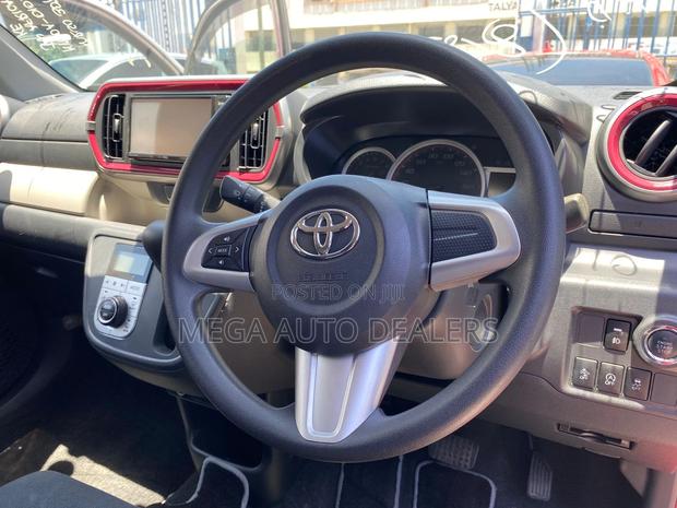 Toyota Passo 2018 Red