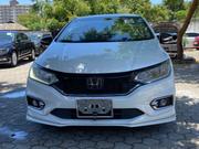 Honda Grace 2018 White for sale