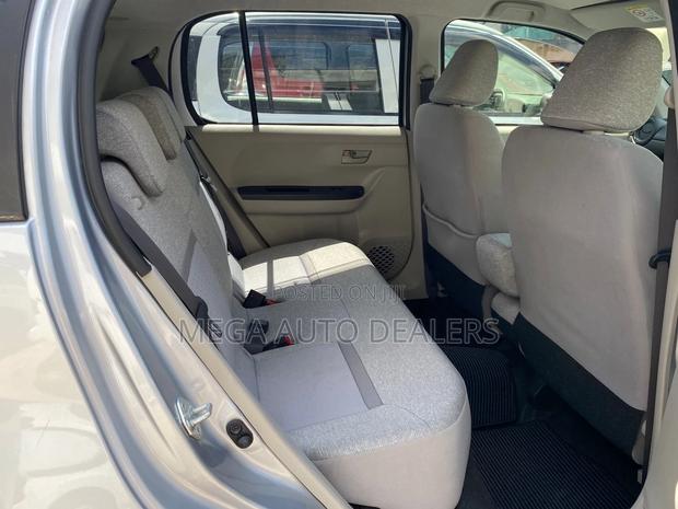 Toyota Passo 2018 Silver