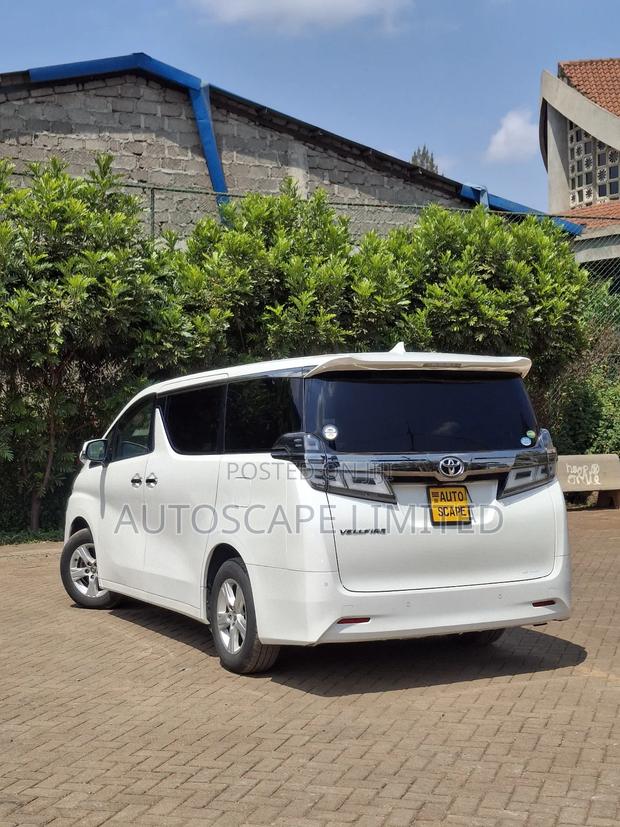 Toyota Vellfire 2018 White