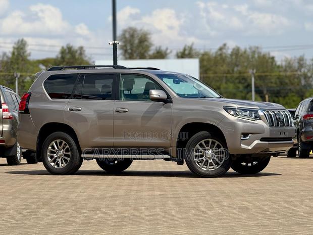 Toyota Land Cruiser Prado 2.8 2018 Brown