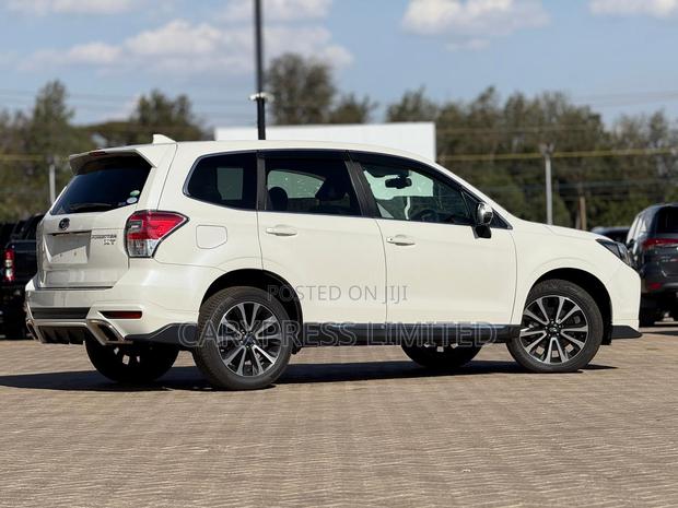 Subaru Forester 2017 White