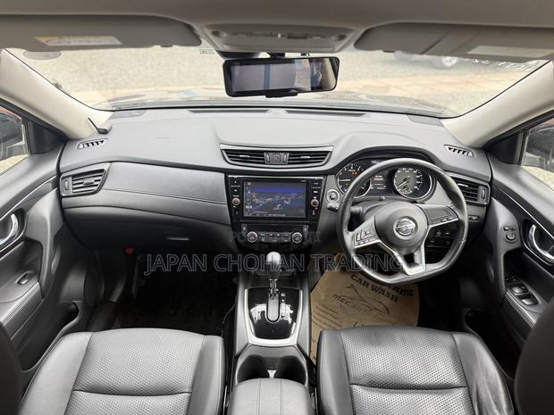Nissan X-Trail 2.0 Hybrid AWD 2018 Gray