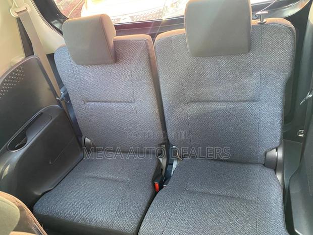 Toyota Sienta 2018 Black