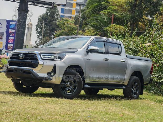 Toyota Hilux 2.4 Diesel 2020 Silver