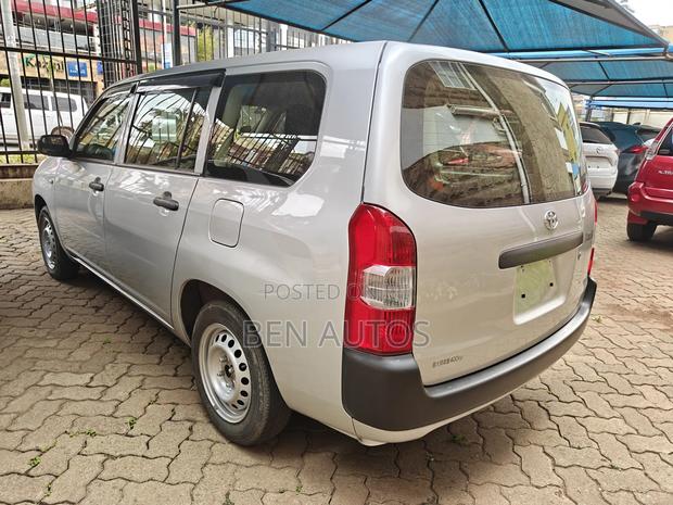 Toyota Probox 1.3 DX 2WD 2018 Silver