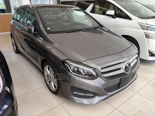 Mercedes-Benz B-Class B180 Petrol 2018 Gray