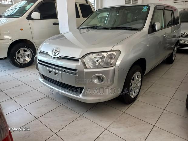 Toyota Succeed 2019 White