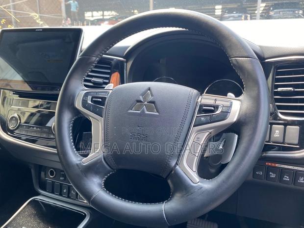 Mitsubishi Outlander 2018 Black