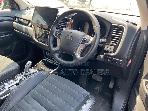Mitsubishi Outlander 2018 Black