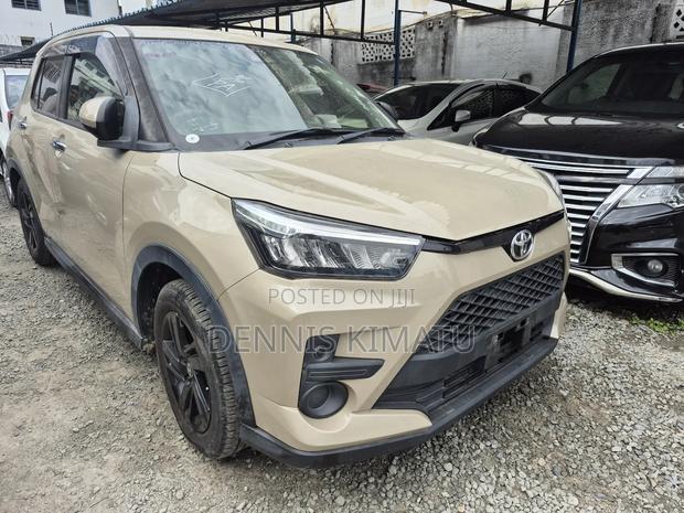 Toyota Raize 2019 Beige