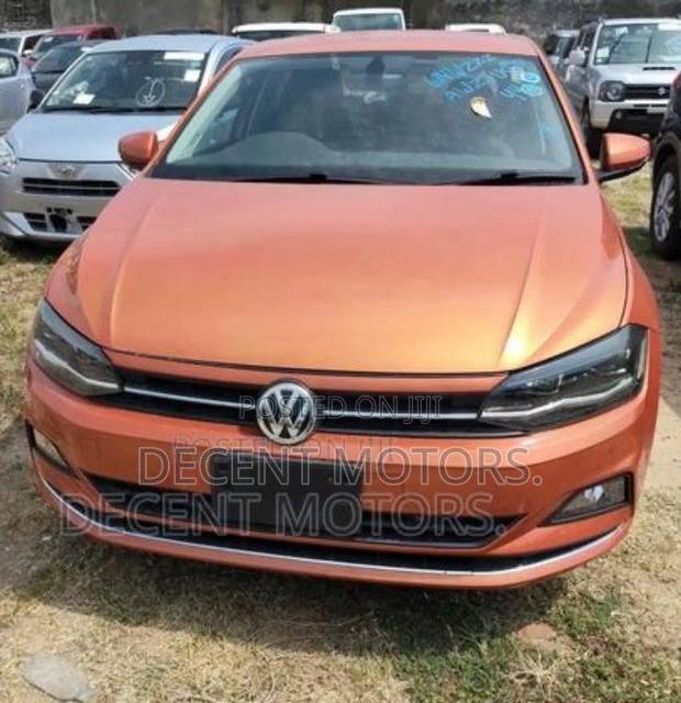 Volkswagen Polo 2018 Orange