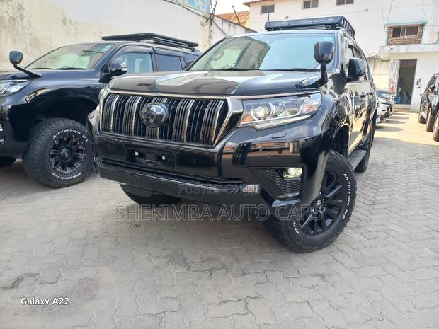 Toyota Land Cruiser Prado 2.8 2021 Black
